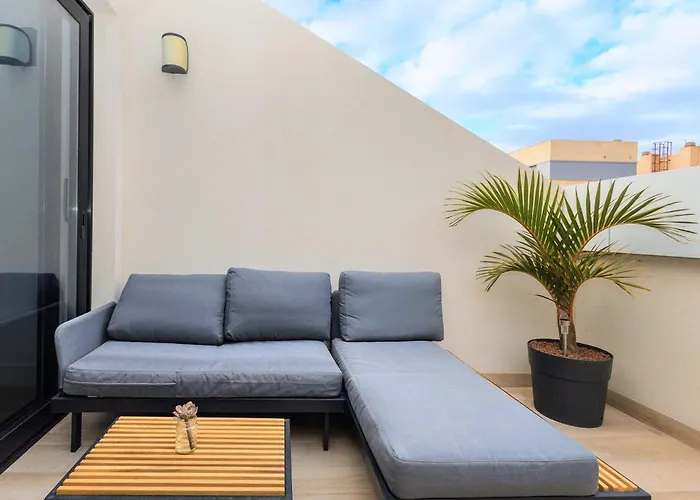 3br Portview Luxury Penthouse & Terrace Apartment *